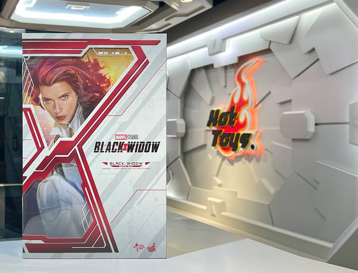 ホットトイズ MMS601 ブラック・ウィドウ スノースーツ版 – ブラザーズ