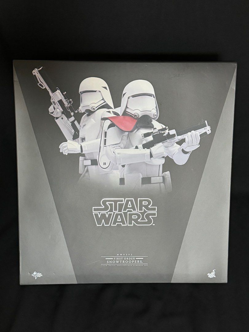 ホットトイズMMS323 スター・ウォーズ ファースト・オーダー スノートルーパー(通常版&将校版) 2体セット