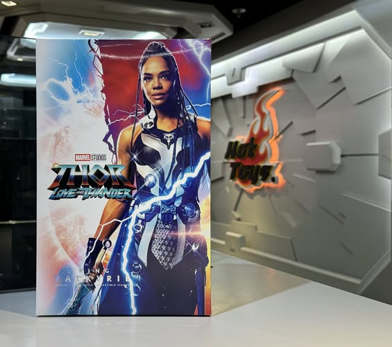 ホットトイズ mms673 ソー : ラブ ＆ サンダー ヴァルキリー