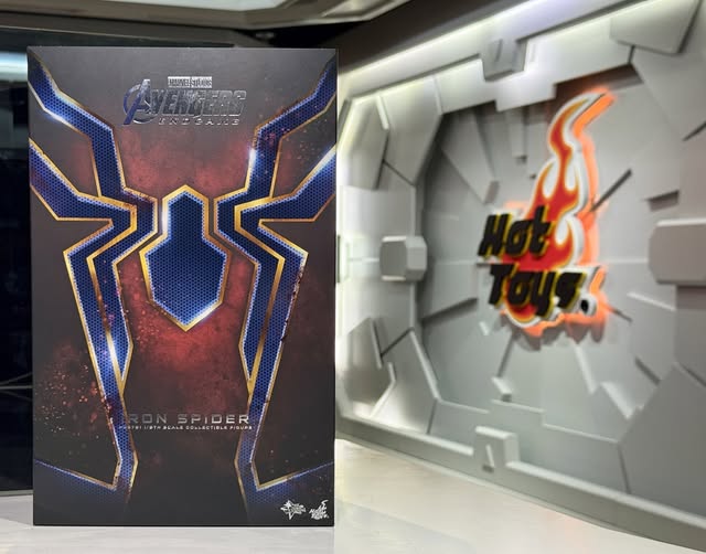 ホットトイズ MMS761  『アベンジャーズ／エンドゲーム』 アイアン・スパイダー