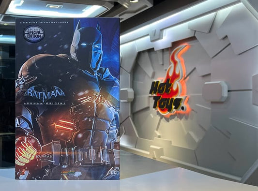 ホットトイズ VGM52b 『バットマン：アーカム・ビギンズ』バットマン（ＸＥスーツ版）［ボーナスアクセサリー付き］